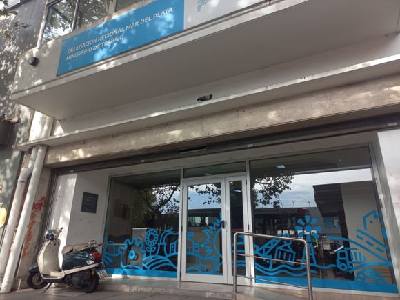 "Las grandes cadenas llegan, pero el desempleo no baja": la paradoja laboral en Mar del Plata