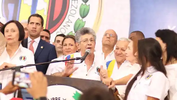 ¡RAMOS ALLUP CUADRANDO EN LA PISTA! AD ya tiene candidato presidencial para las primarias