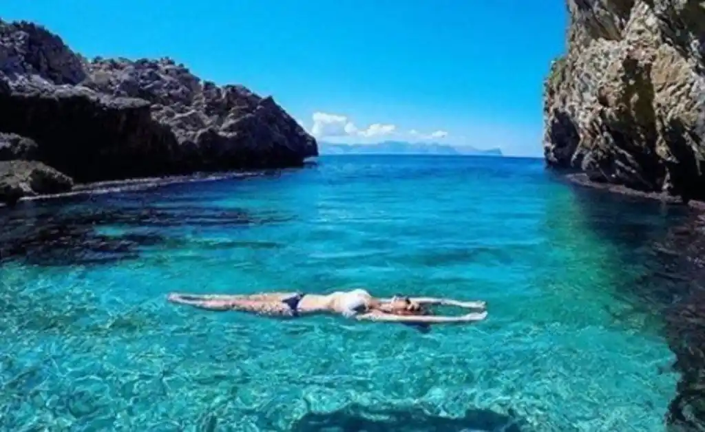Sicilia ofrece pagar vuelo y hospedaje a quienes visiten la isla luego de la crisis sanitaria