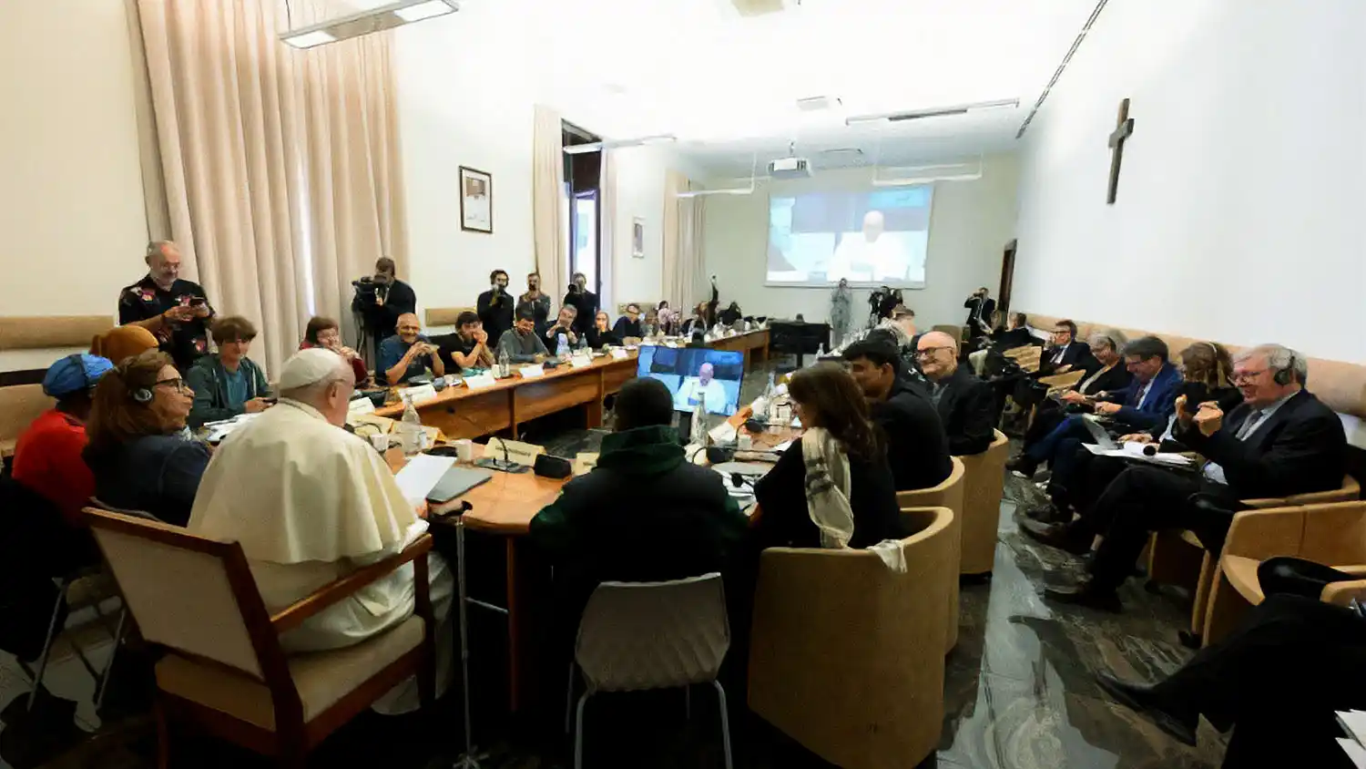 Francisco realizó críticas contra el Gobierno de Javier Milei.