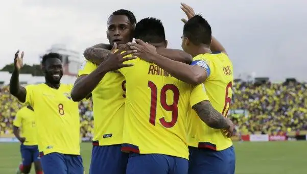 Ecuador derrotó a Venezuela y se afianza en la tabla
