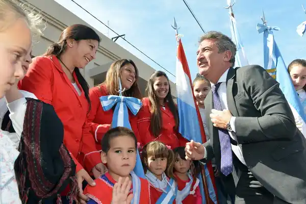 Urribarri convocó a “seguir trabajando por nuestra provincia” 