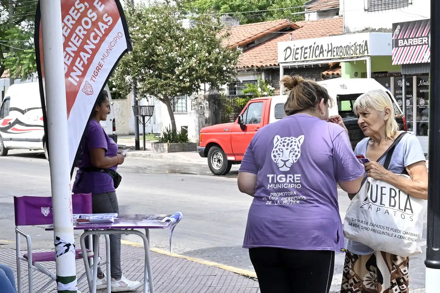 El stand en Tigre funciona los martes de 9 a 13.
