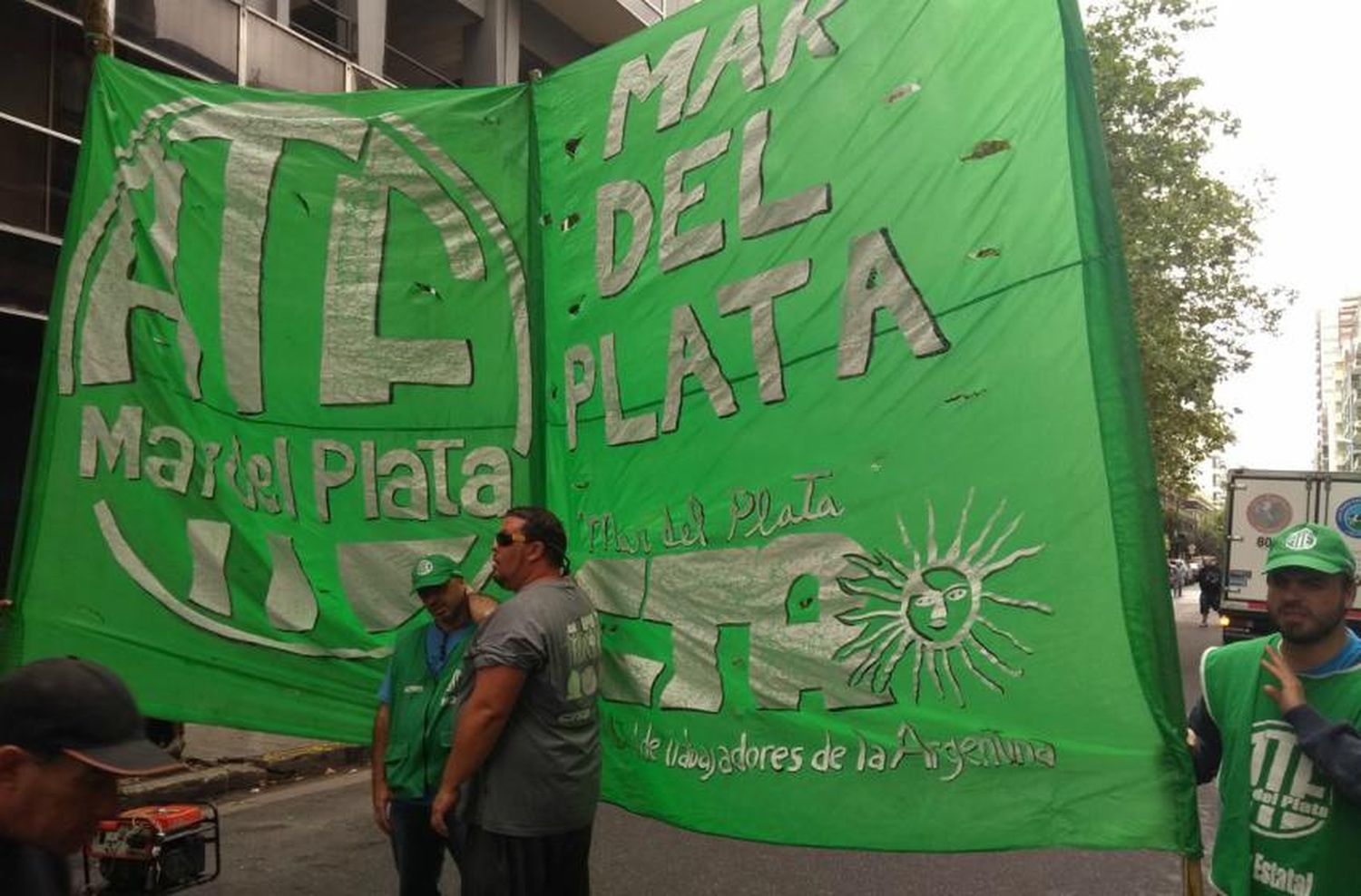 ATE rechazó una nueva oferta salarial y realizará un paro el viernes
