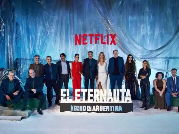 Ricardo Darín y las estrellas de El Eternauta brillaron en la alfombra "de nieve"