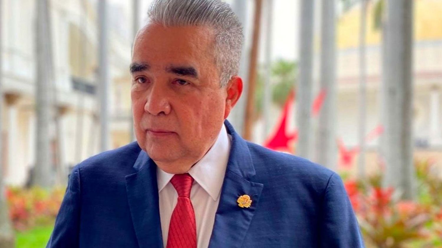 ¡SIGAN SOÑANDO! Diputado opositor propone «sueldo mínimo» de 100 dólares