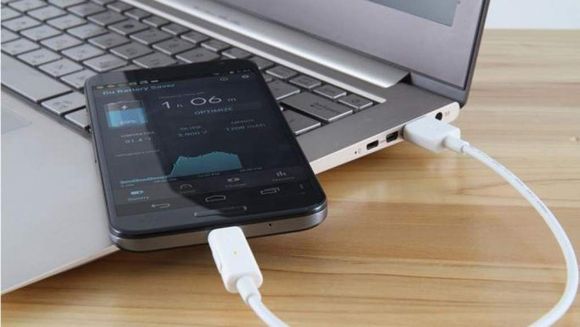 Cuatro alternativas para cargar el celular durante un corte de luz