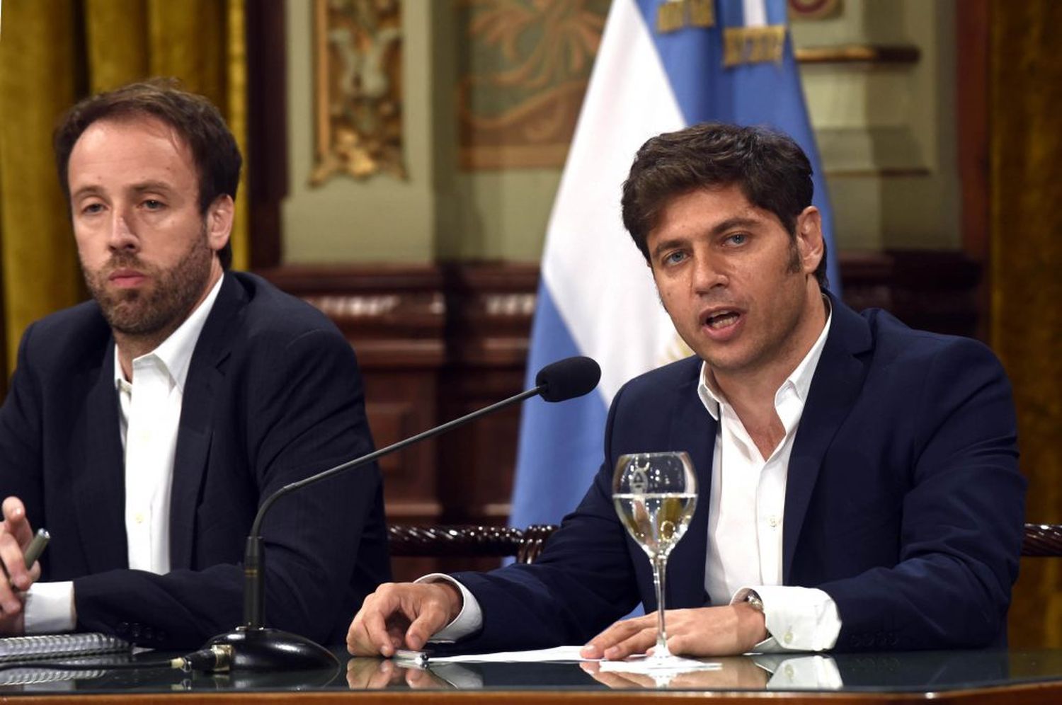 Buenos Aires pagará vencimentos con recursos propios y reestructurará la deuda externa