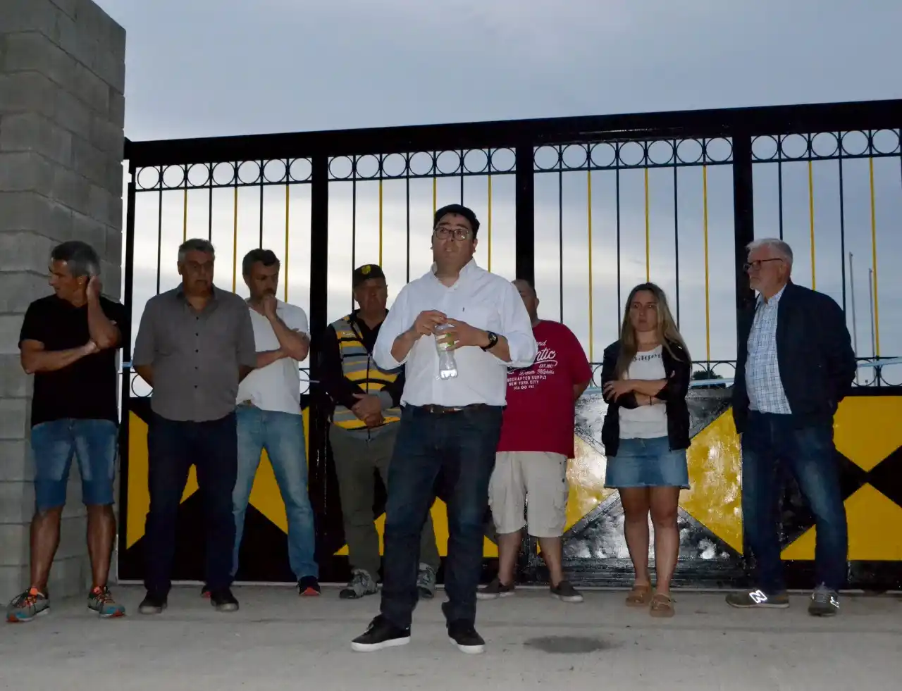 Pablo Bossio, presidente de Santamarina, junto a otros integrantes de la comisión directiva.