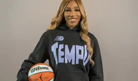 Serena Williams cambia de deporte y se involucra en el básquet