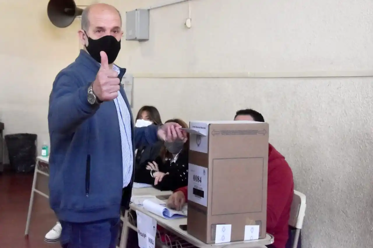 Intendentes peronistas vincularon la derrota a la economía y no descartan remontada