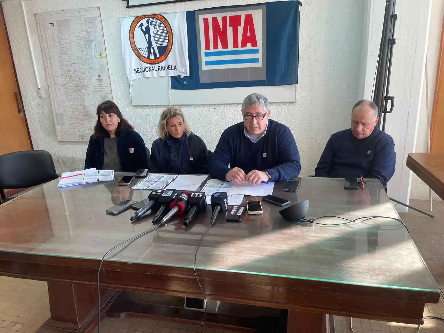 reclamo conferencia de prensa inta rafaela - 2