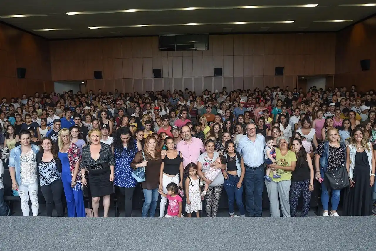 Corral: “Con los jóvenes en las Escuelas de Trabajo estamos construyendo futuro”