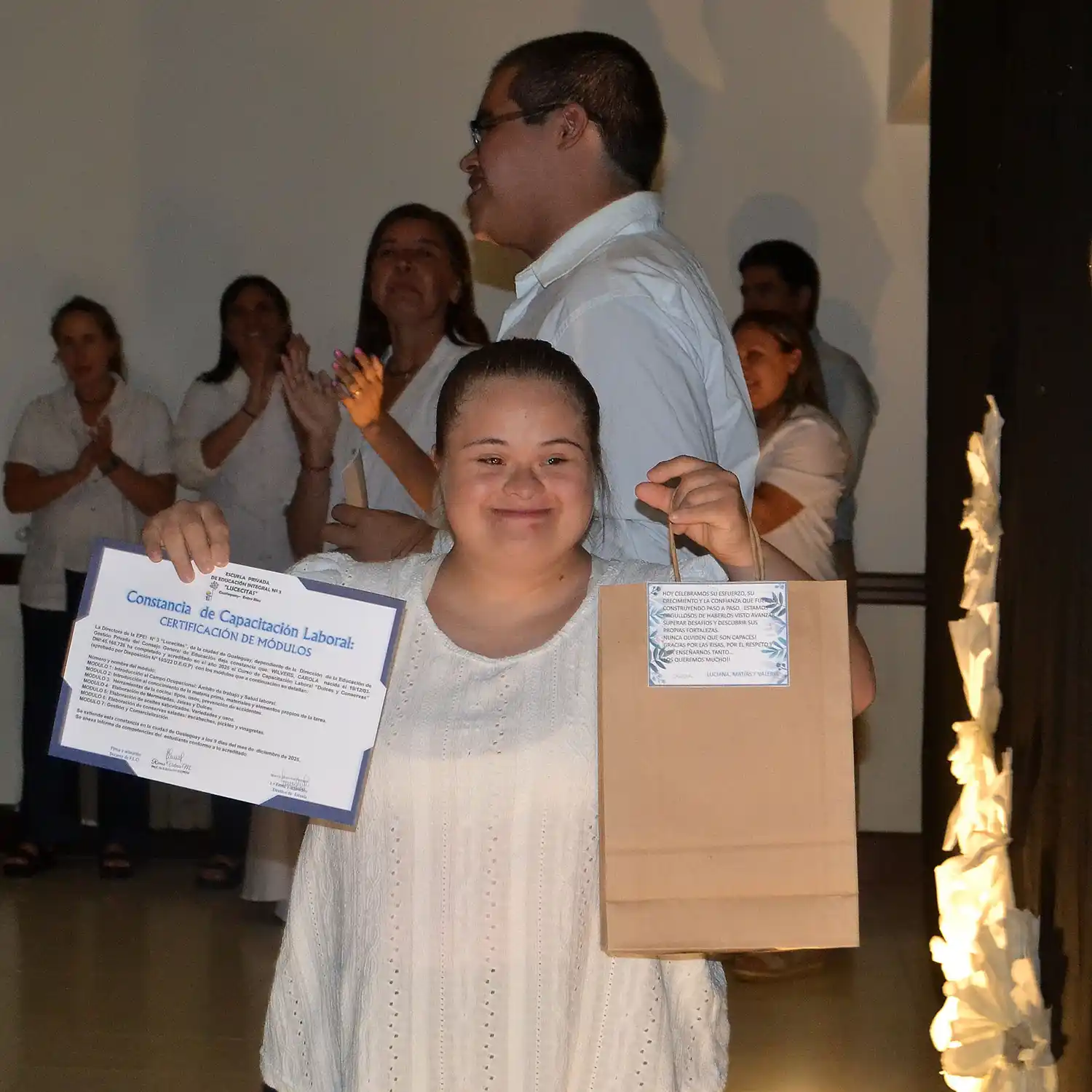 Emotivo acto de egresados y cierre del ciclo lectivo en “Lucecitas”