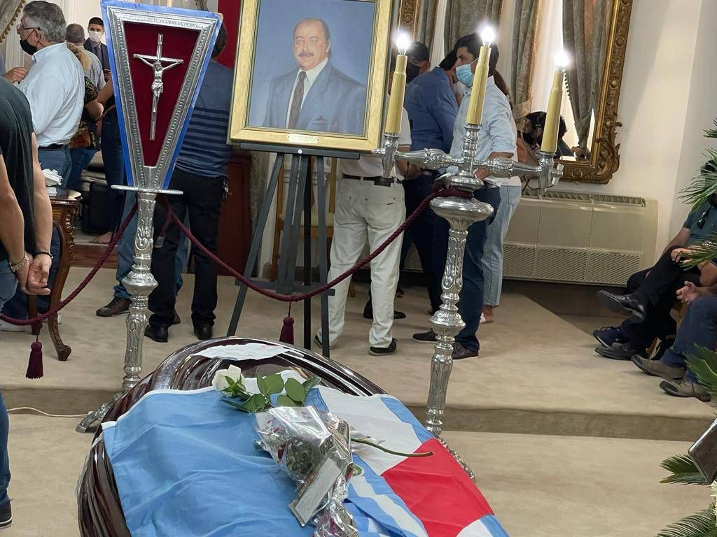 Velan a Jorge Busti en el Salón Blanco de la Casa de Gobierno