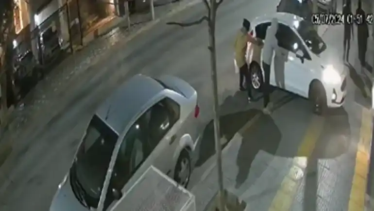 El hecho ocurrió en pleno centro de Neuquén.