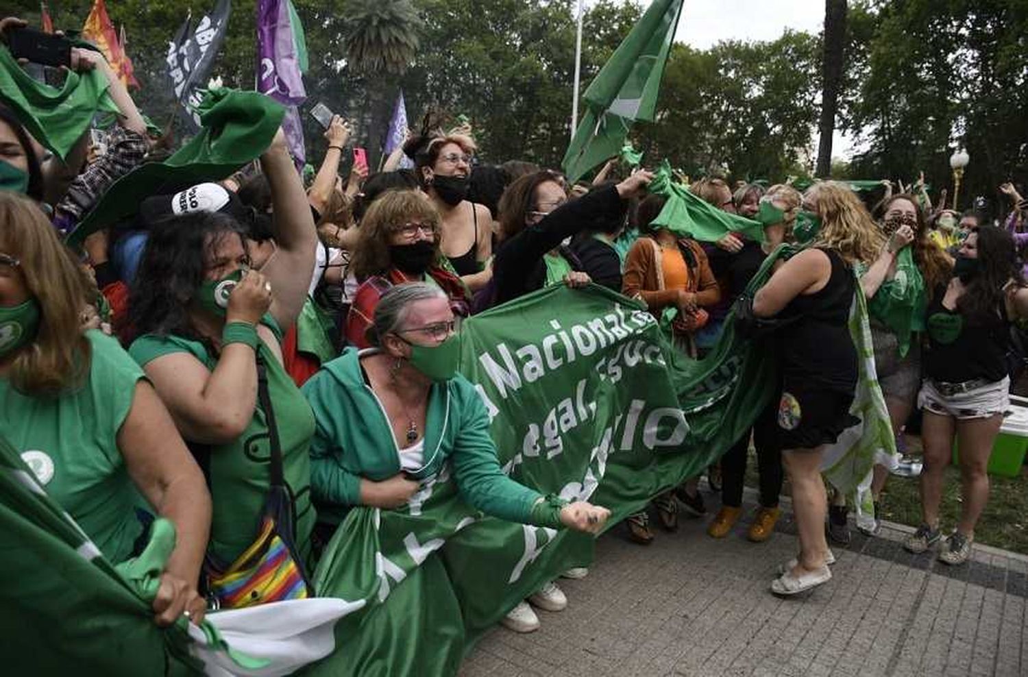 Cómo y dónde será la vigilia rosarina mientras se debate el aborto legal en Senadores