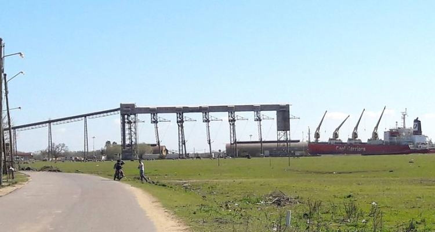Con horizontes de mayor operatoria  el puerto recibe subsidio para el dragado