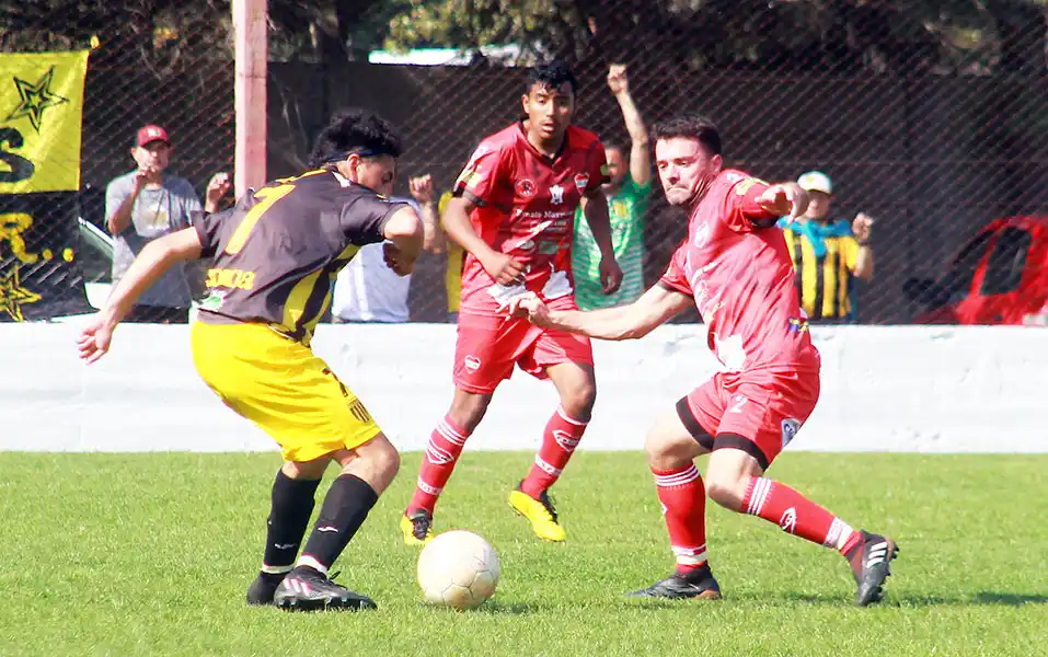 Newbery subió otro escalón hacia los Play Off