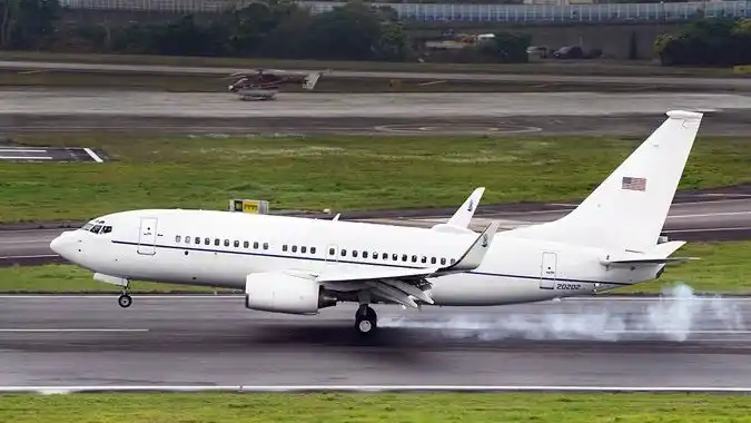 El Beoing C-40 Clipper de la Fuerza Áerea de los Estados Unidos