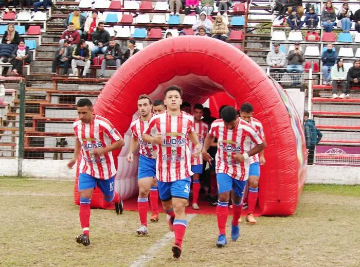 Libertad y San Lorenzo de Villa Adela, abren las semifinales de Primera �SA⬝