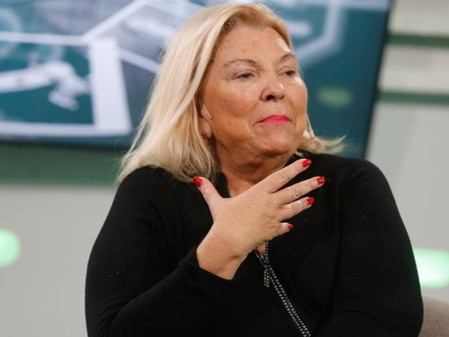 Para Carrió la técnica de comunicación del kirchnerismo es “fascista”