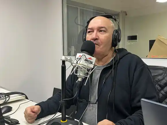 “El Puma Goity es Cyrano arriba y fuera del escenario”: Larry De Clay anticipa la llegada de la obra a Rosario