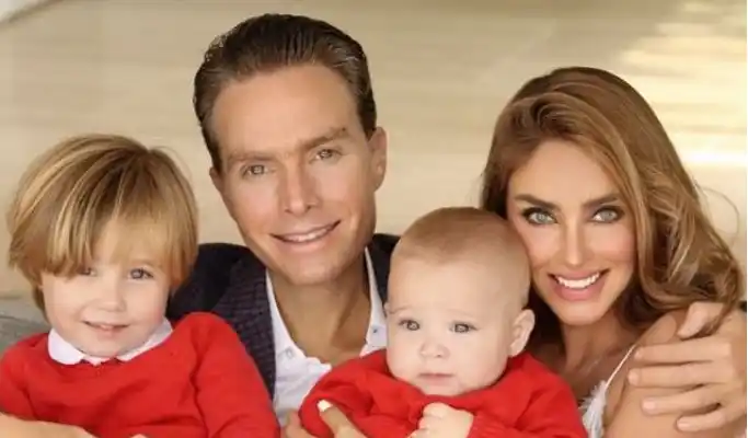 Anahí ya está libre de COVID-19 (Foto)