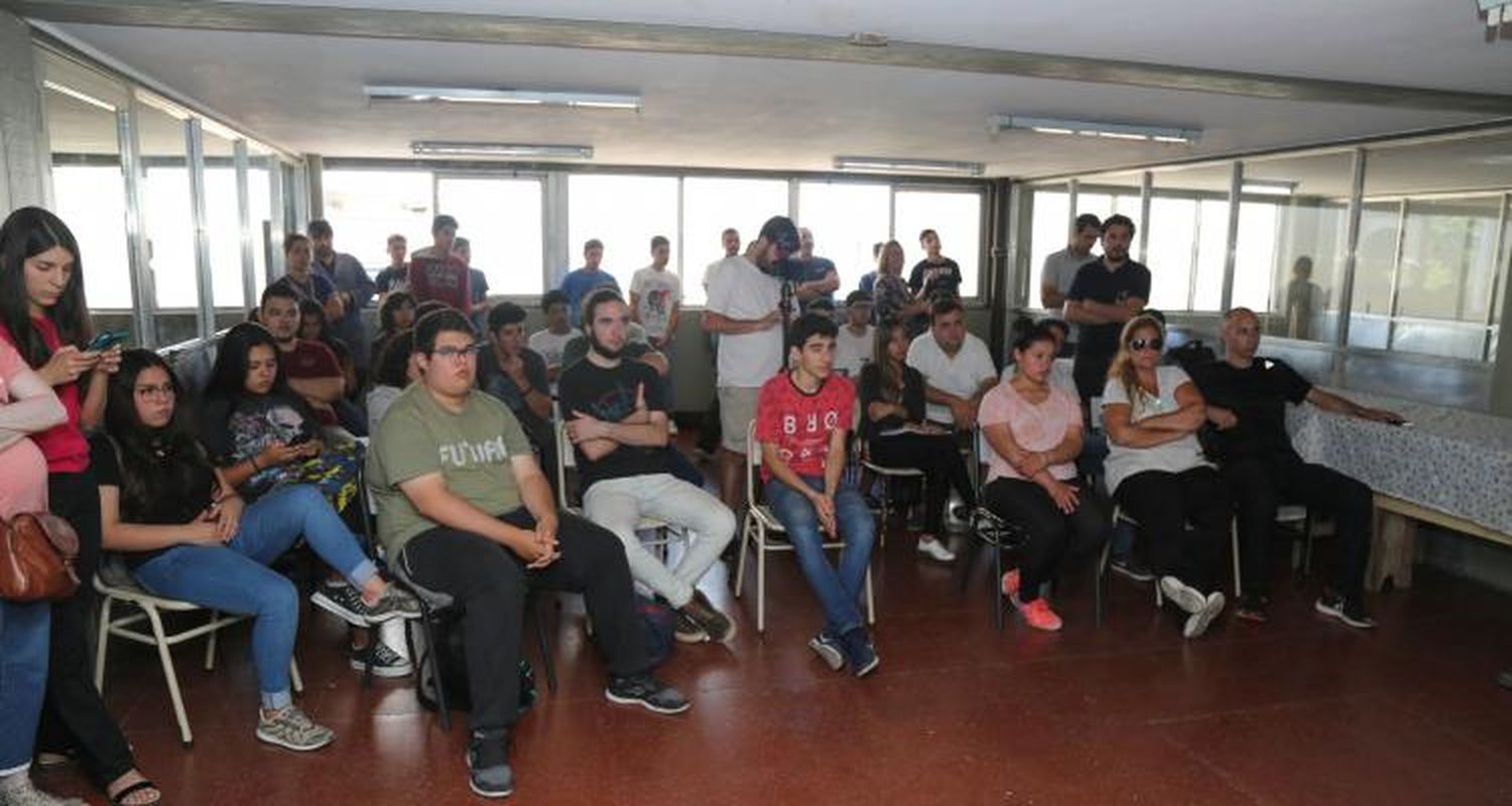 Cómo inscribirse a las nuevas carreras universitarias gratuitas que ofrece la UNSAdA en San Pedro