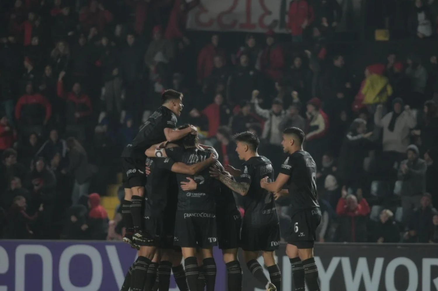 Colón le ganó 3-0 a Estudiantes de Río Cuarto: los goles