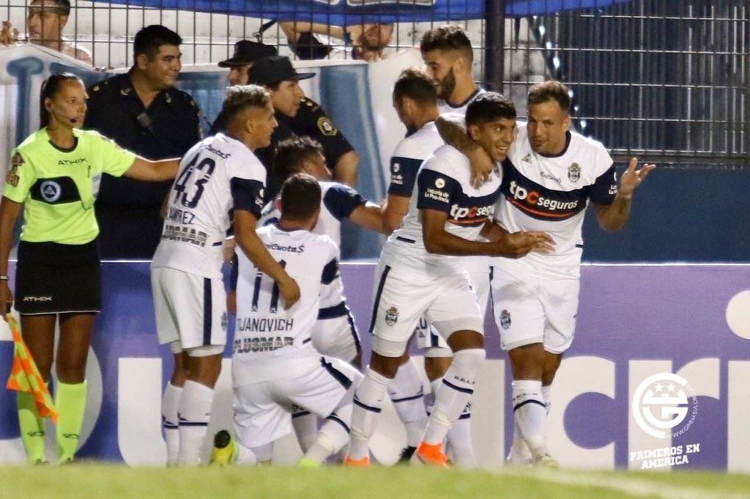 El Gimnasia de Diego Maradona le ganó a Sportivo Barracas en el debut por Copa Argentina