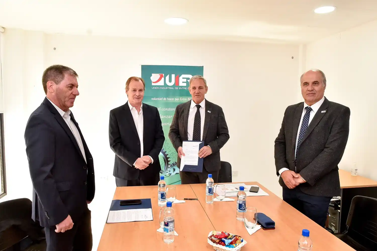 Bordet lanzó el Programa de Promoción del Empleo Industrial Entrerriano