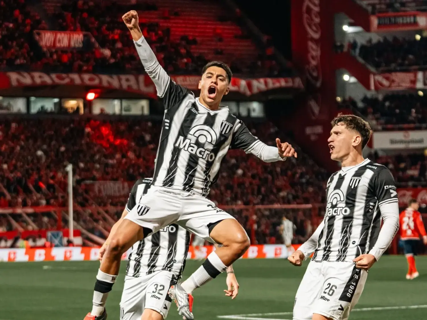 Gimnasia de Mendoza goleó a Independiente en Avellaneda