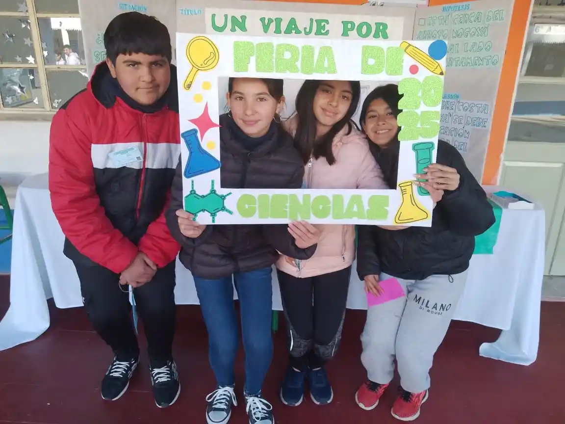 Estudiantes de la Costa de Nogoyá investigaron el origen del nombre de su distrito