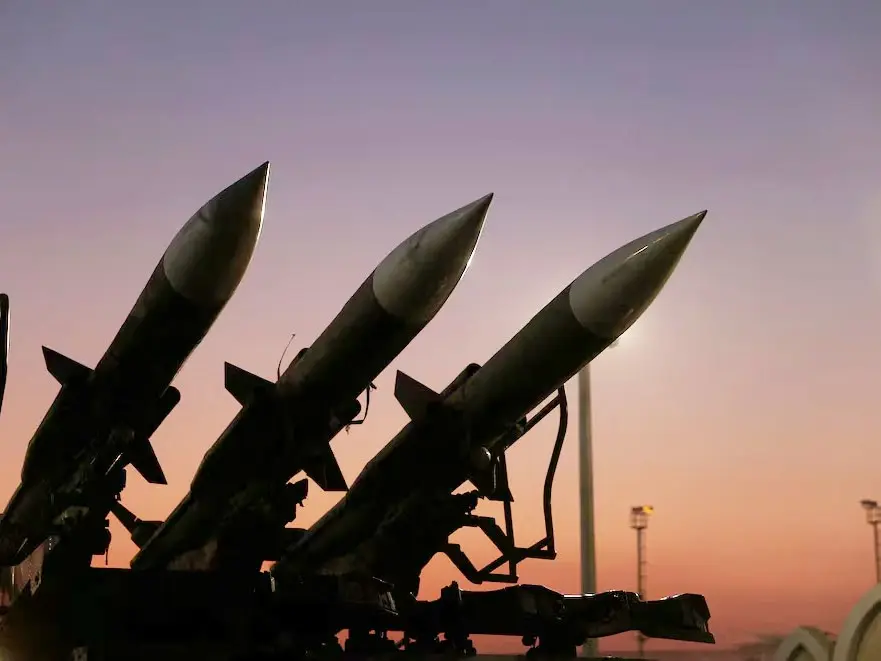 La Guardia Revolucionaria de Irán amenazó con extender la guerra “más allá de la región” si Estados Unidos reanuda los ataques