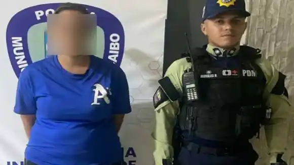 MADRE DESALMADA fue detenida por quemar a su hija de 10 años con una cucharilla caliente
