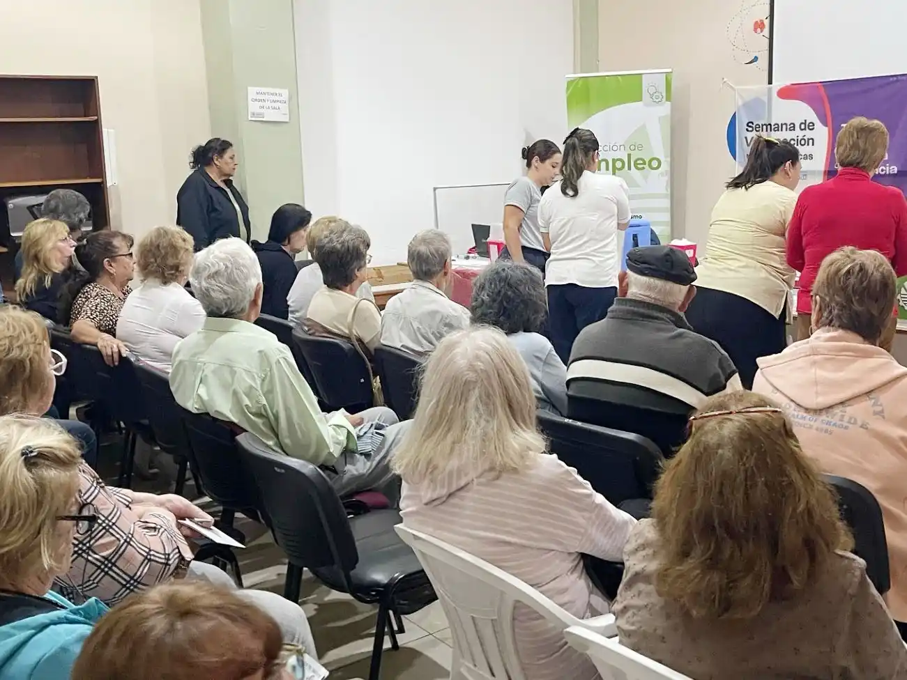 Adultos mayores participaron de una jornada de vacunación