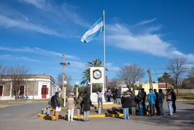 Aranguren celebra sus 117 años con homenajes, música, danzas y solidaridad
