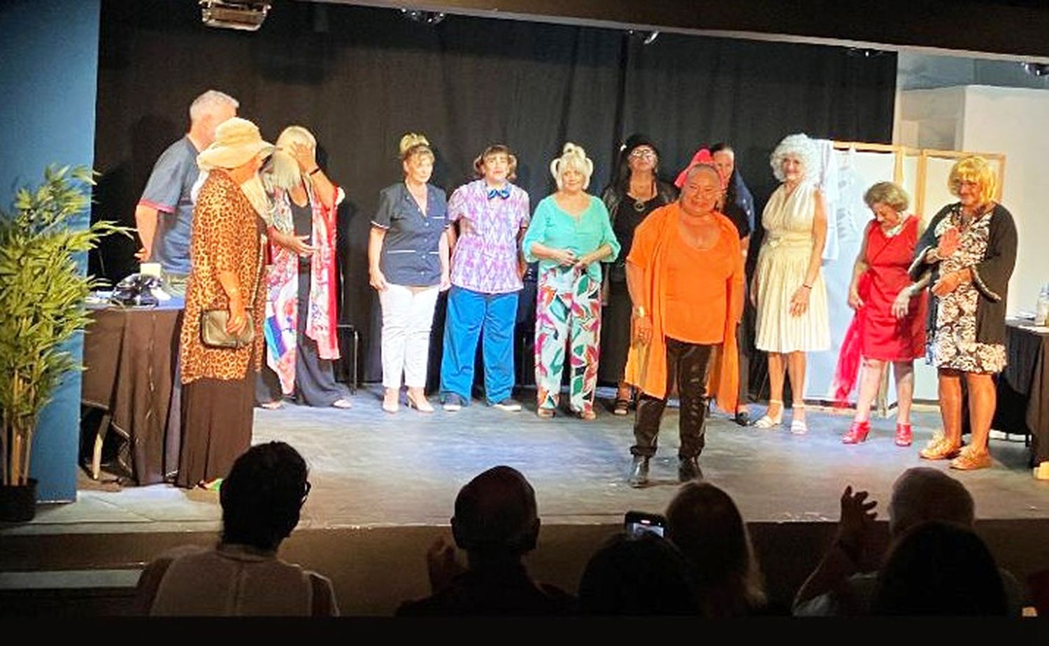 Actrices. Se presentan mañana viernes en el Teatro Nihuil