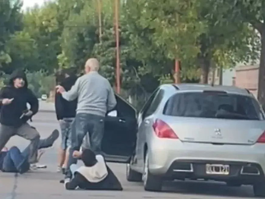 Quedó grabado en un video el brutal asalto