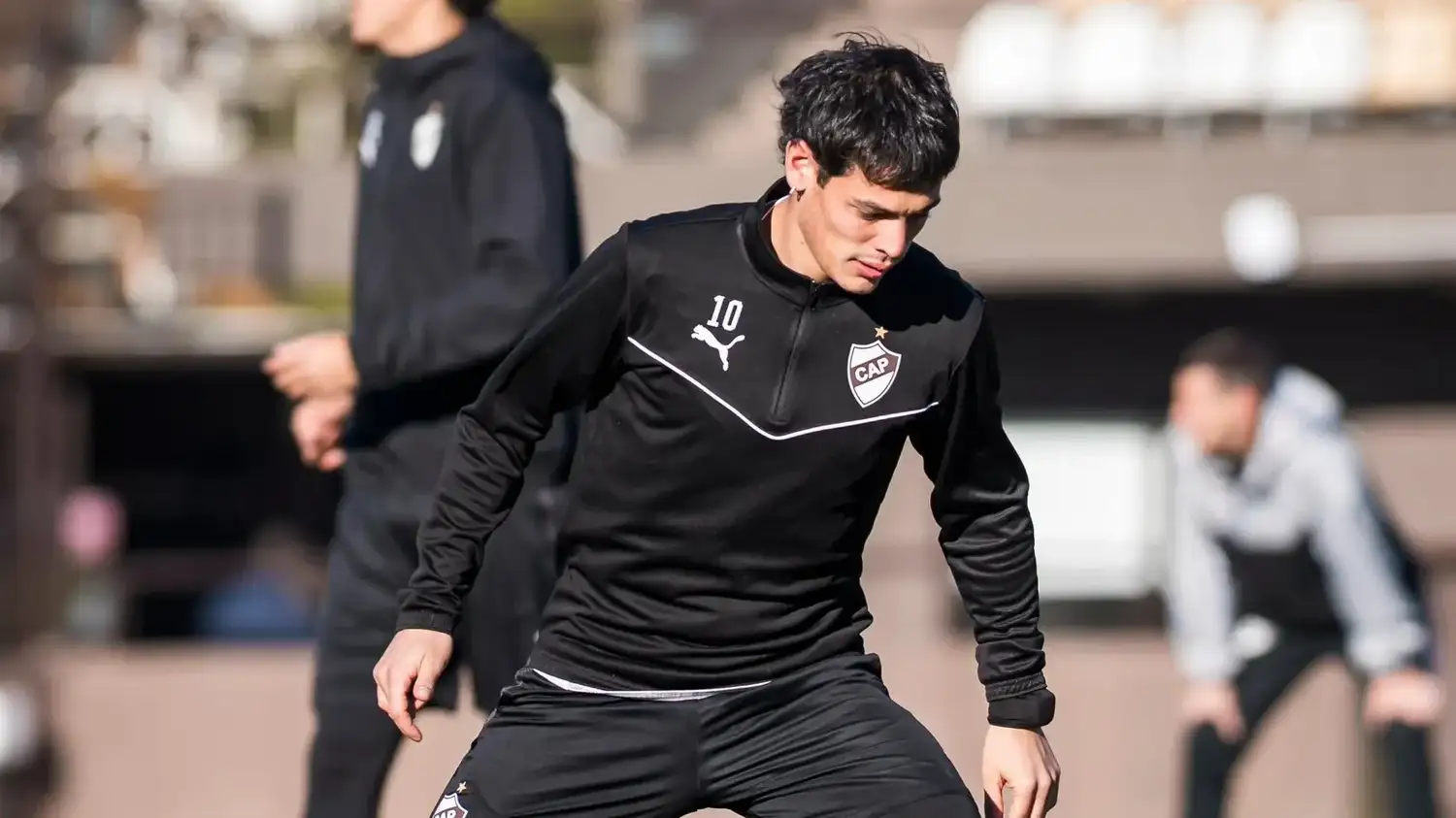 Zapiola es parte de Platense.