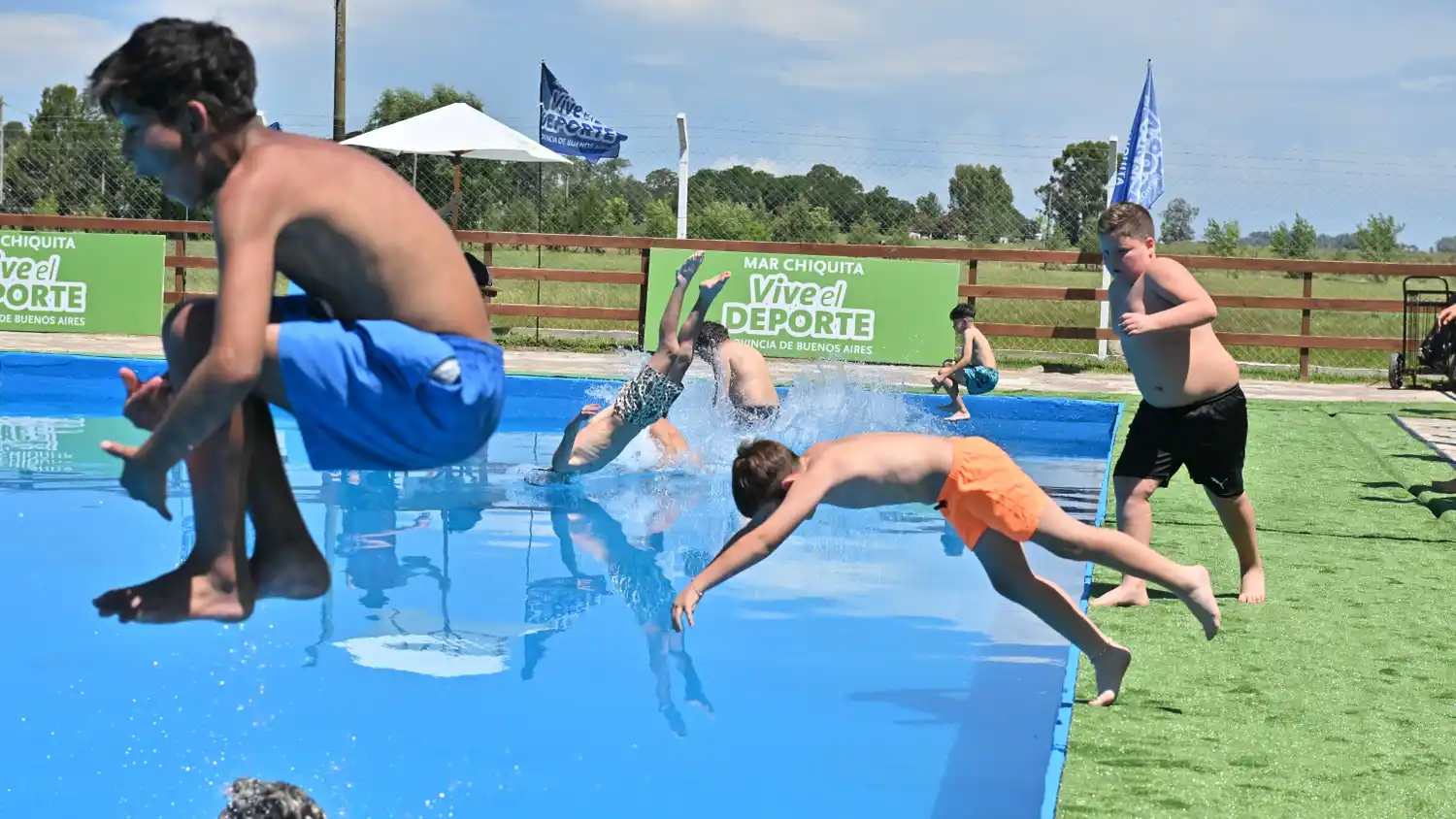 Mar Chiquita abrió la temporada de piletas descubiertas en el distrito
