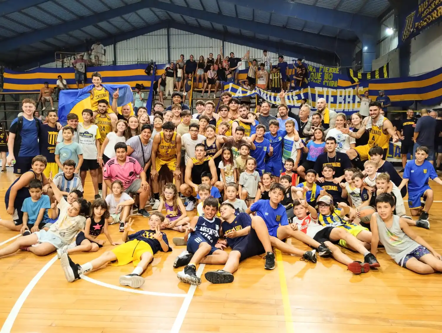 "La Fiebre" no para y ya suma 24 partidos seguidos ganados en el torneo. Foto: Fabián Gallego.