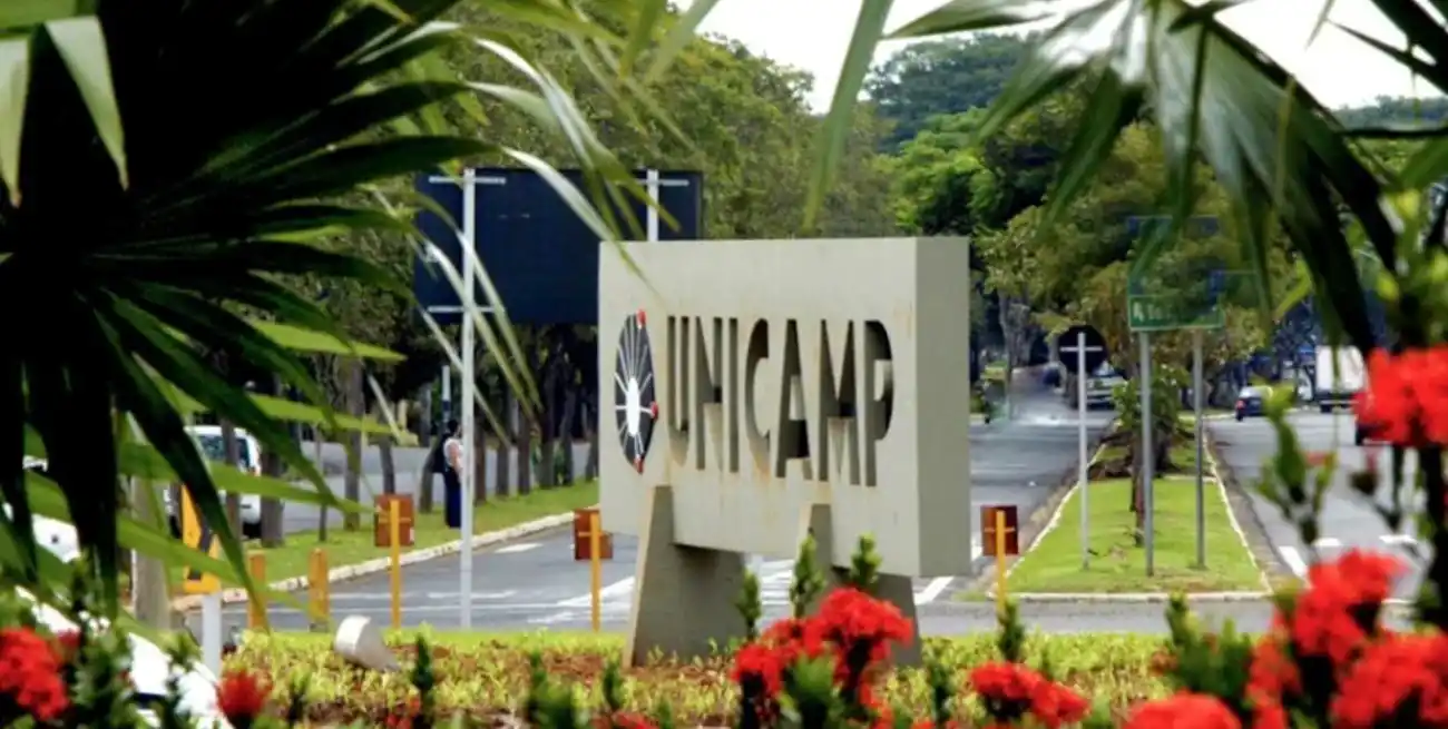 Brasil investiga a una científica argentina acusada de robar un virus en un laboratorio restringido.