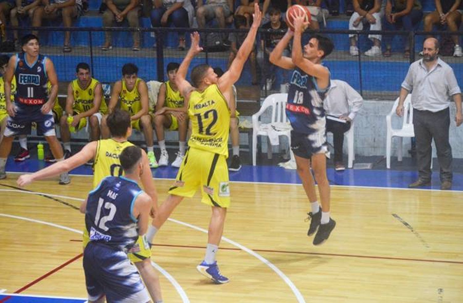 Ferro se quedó con el primer clásico de la temporada ante Capuchinos