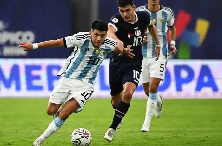 Preolímpico Sub 23: Argentina igualó ante Paraguay en un partido para el infarto y aún continúa con vida