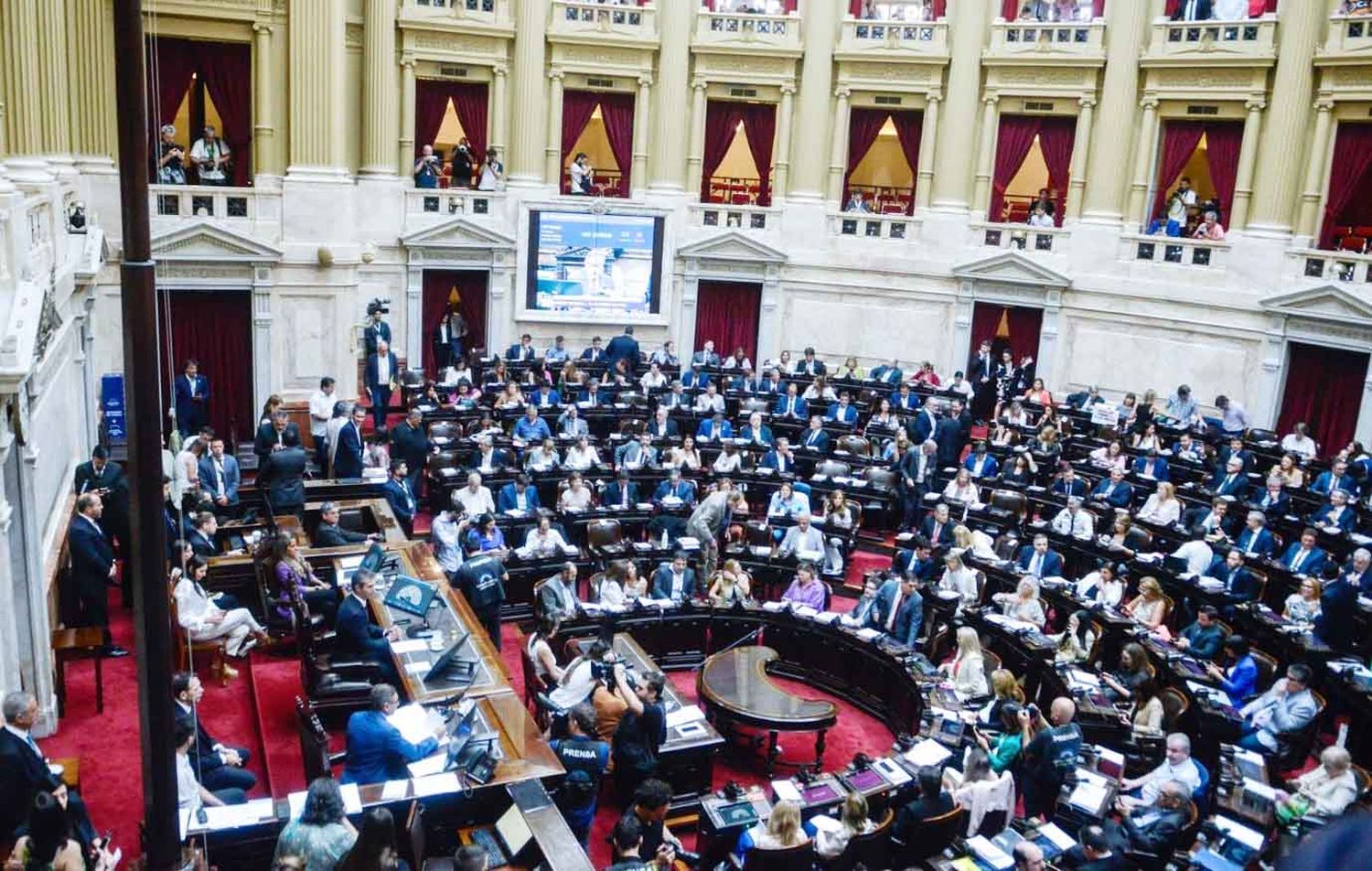 Repudio a los diputados radicales que votaron contra los jubilados