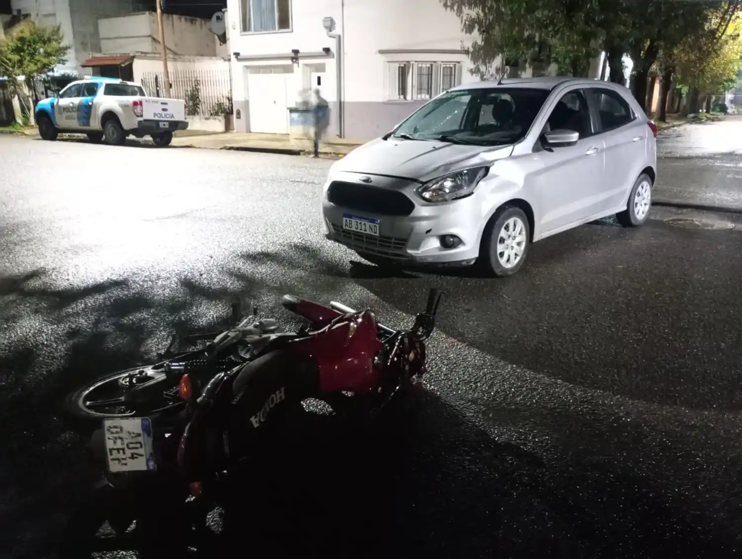 Tránsito complicado en la desapacible tarde del lunes, con otro siniestro vial en calles 49 y 62