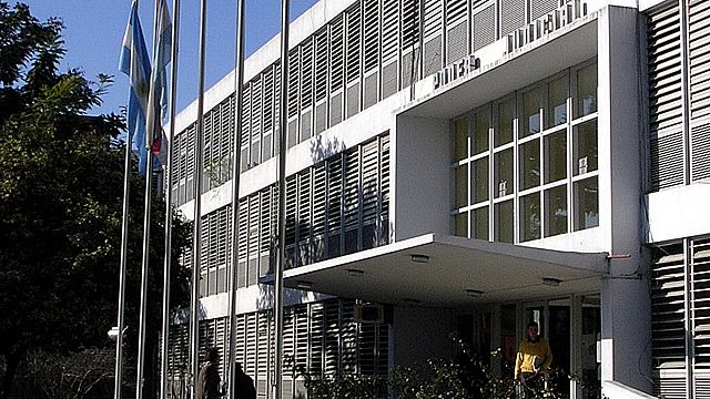 La hija de un juez denunció por abuso al esposo de una magistrada 