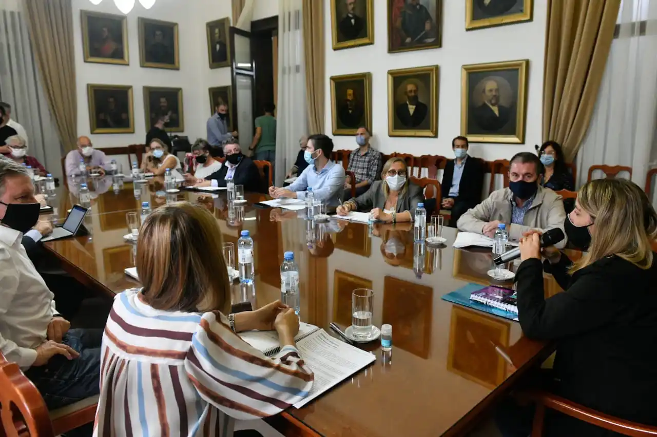 La vacuna china Sinopharm comenzará a aplicarse en la provincia a mayores de 70 años